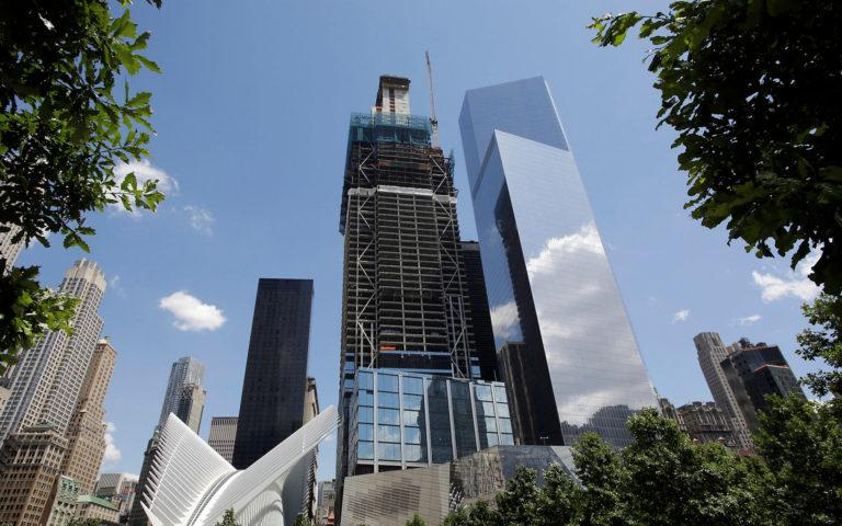 3 World Trade Center alcanzó su altura máxima en Nueva York