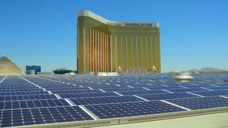 MGM inauguró el techo solar más grande de Estados Unidos en Las Vegas