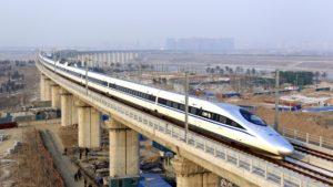 China alcanza un nuevo récord con sus trenes