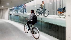Holanda inaugura el estacionamiento para bicicletas más grande del mundo