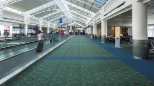 ¿Por qué los aeropuertos utilizan alfombras?