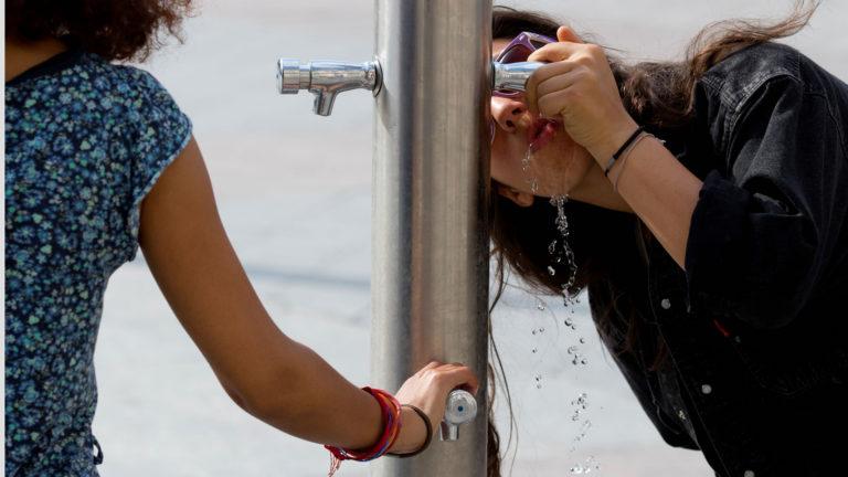 Agua gasificada gratis en todo París