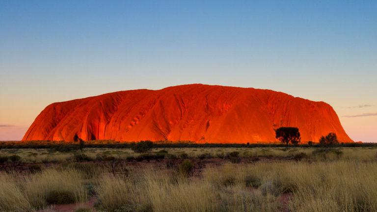 En 2019, no se podrá subir más a Uluru, la icónica montaña de Australia