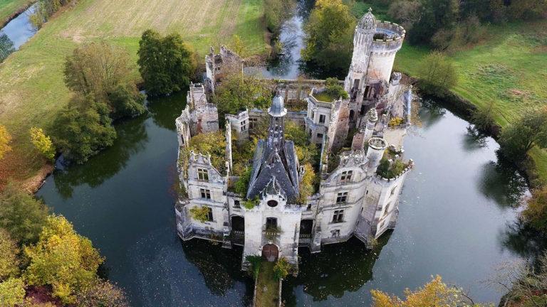 7500 personas compraron este castillo