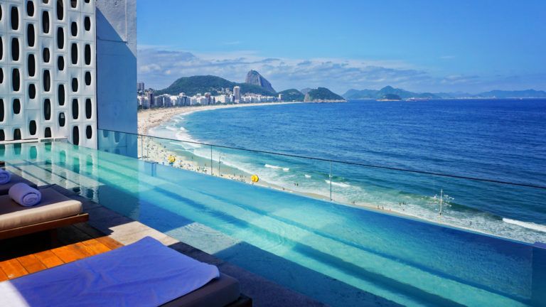 REVIEW Emiliano Rio: diseño, tecnología y la piscina infinita más espectacular de Río de Janeiro