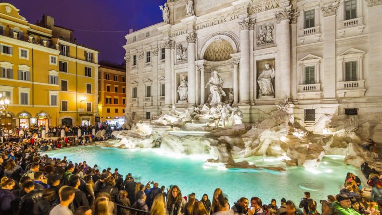 ¿A dónde van las monedas que arrojamos a la Fontana di Trevi?