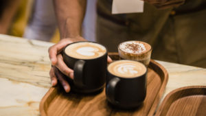 Abre la primera cafetería de Starbucks en Roma