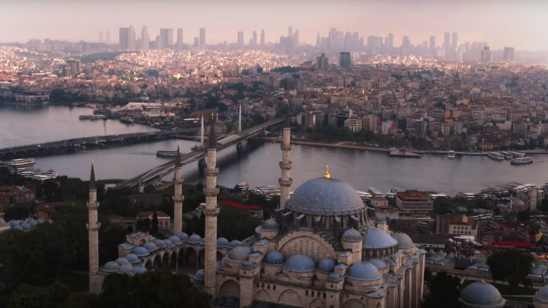 Turismo en Estambul: así se ve la ciudad en este gran aviso de Ridley Scott