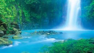 Cinco imperdibles para hacer y visitar en Costa Rica