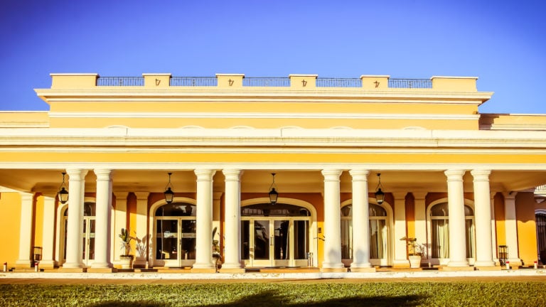 REVIEW Hotel Colonial San Nicolás: un clásico de la hotelería argentina