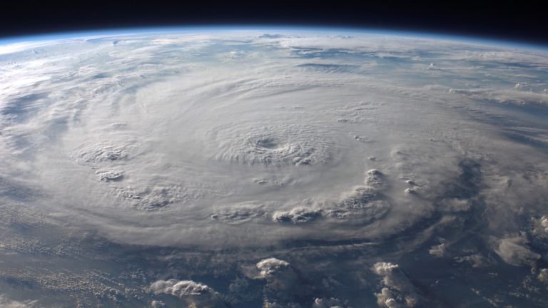 ¿Cómo se forman los huracanes? ¿Cuáles son sus categorías?