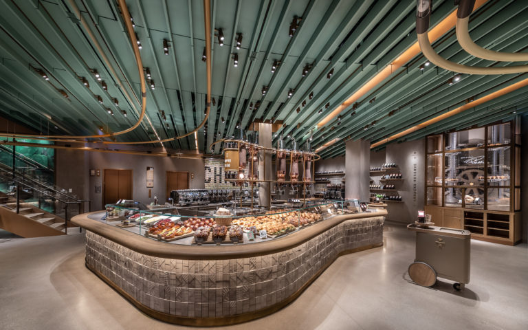 El impresionante Starbucks más grande del mundo: Chicago Roastery