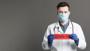 El coronavirus podría contagiarse al hablar o respirar