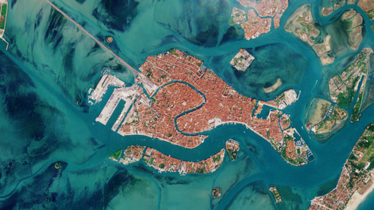 Así se ve Venecia desde el espacio tras el brote del coronavirus