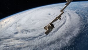 ¿Cómo se crean los nombres de los huracanes?