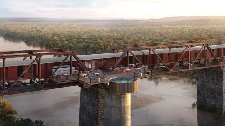 Kruger Shalati: así es el hotel de lujo construido en un tren en un puente