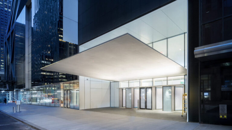 Reabre el museo MoMA de Nueva York tras el cierre por coronavirus