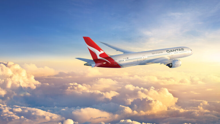 ¿Con ganas de volver a volar? Qantas lanza vuelo a ningún lugar