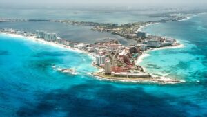 Las imperdibles y mejores rutas de playas del Caribe en México
