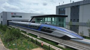 Debutó en China el nuevo tren más rápido del mundo: ¿Su velocidad?