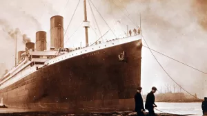 ¿Dónde está ubicado el Titanic? ¿Cuál es su latitud y longitud?