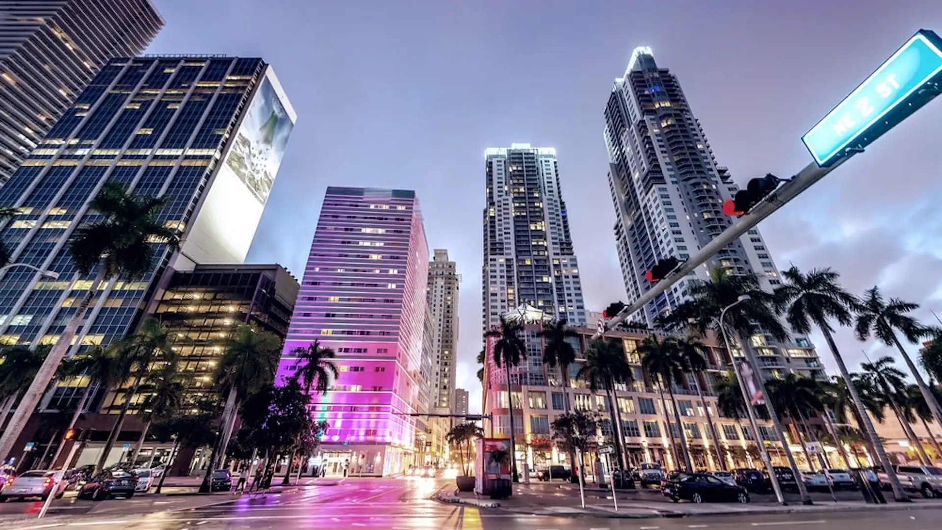 Rentar un auto en el downtown de Miami Title: Miami Downtown