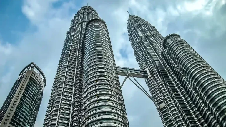 Así es Kuala Lumpur: la ciudad imperdible para visitar en Malasia