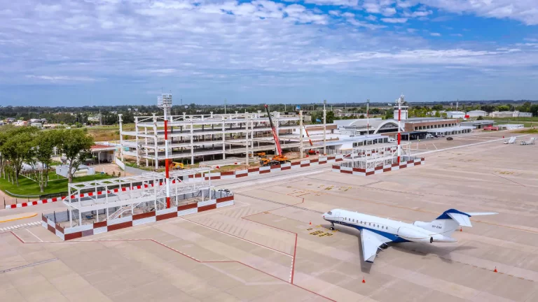¿Cómo quedará la remodelación del aeropuerto de Rosario? Tendrá 2 mangas