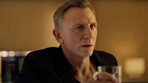 A la espera del nuevo James Bond, Daniel Craig protagoniza un divertido aviso