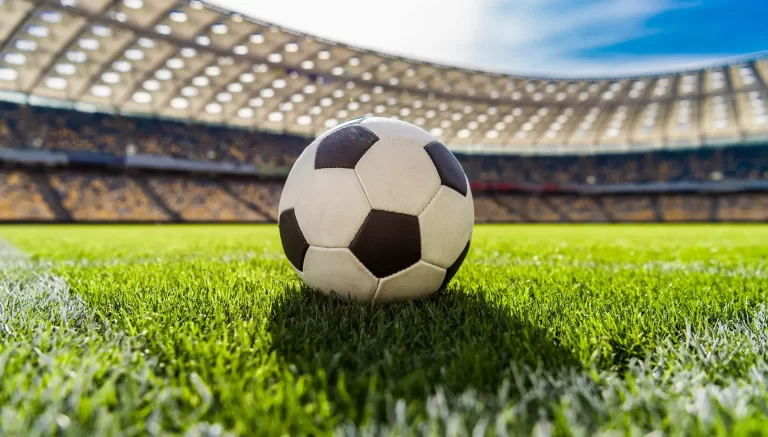 Fútbol o futbol ¿cuál es la forma correcta? ¿Con o sin tilde?