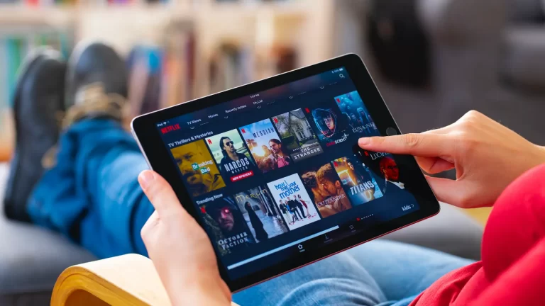 Por qué no suscribirse al plan con publicidad de Netflix: 5 razones