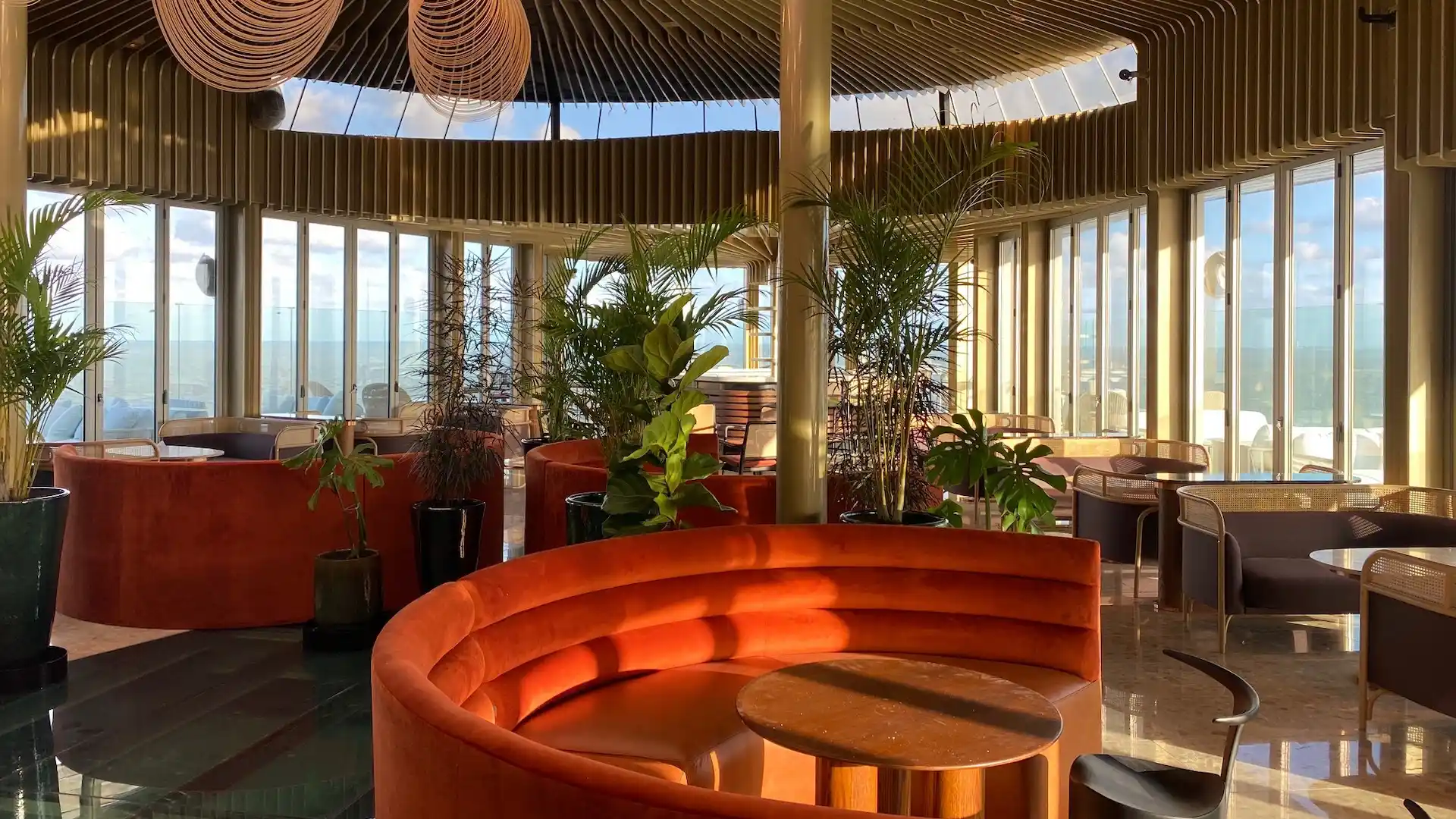 Así es el mejor rooftop bar de Punta del Este: Huma en The Grand Hotel