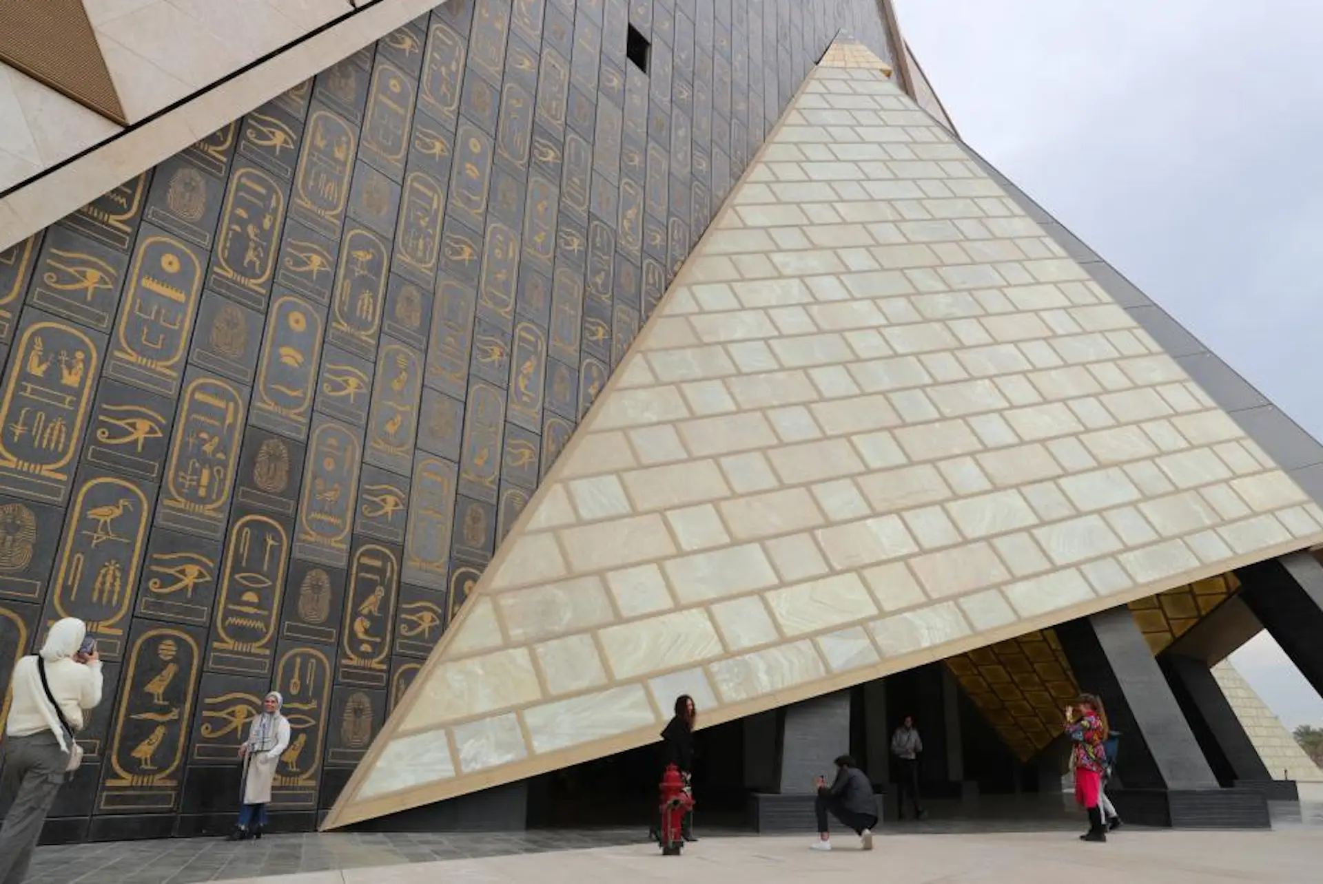 Así es el Gran Museo Egipcio en Giza por dentro: imágenes