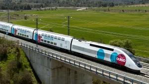 Viajar en tren rápido por España en 2023 con tickets a 9 euros