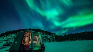 Cuándo ver las auroras boreales en Finlandia, el país más feliz del mundo