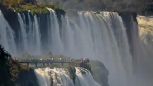 Dónde ver las Cataratas del Iguazú: ¿del lado de Brasil o Argentina?
