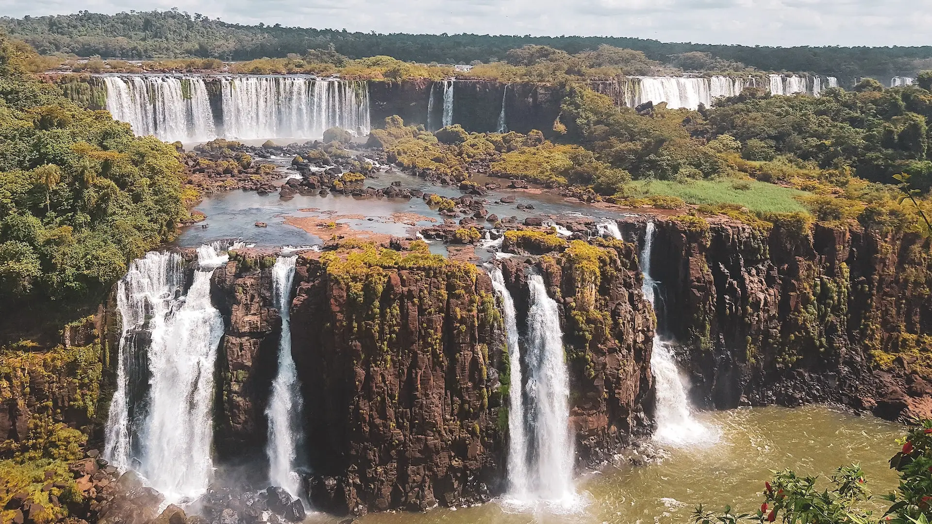 Dónde ver las Cataratas del Iguazú: ¿del lado de Brasil o Argentina?