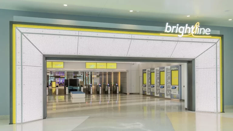 Cómo es la nueva estación de Orlando del tren a Miami: ¿dónde está?