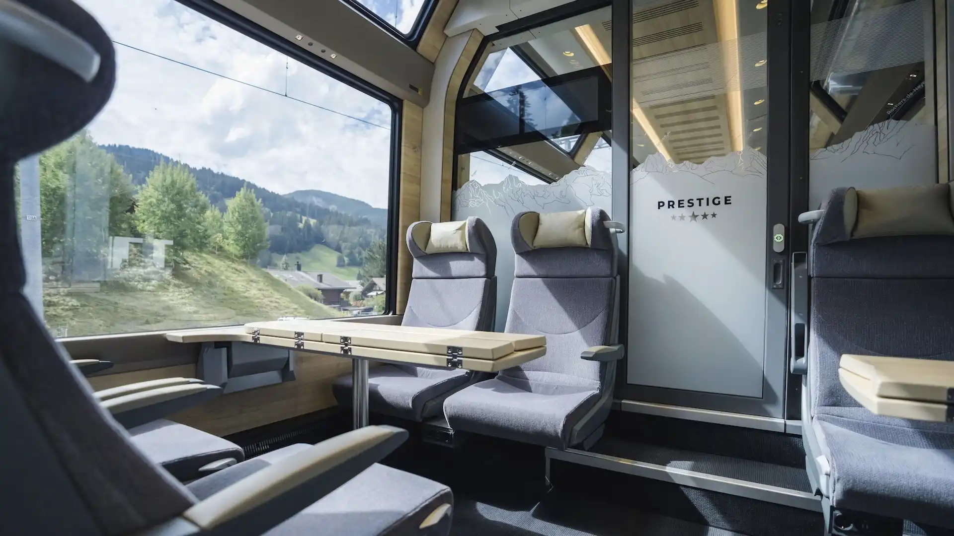 El nuevo tren panorámico favorito en Suiza, GoldenPass Express: video