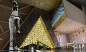 ¿Qué pasa con el Gran Museo Egipcio y la estatua Ramsés II?