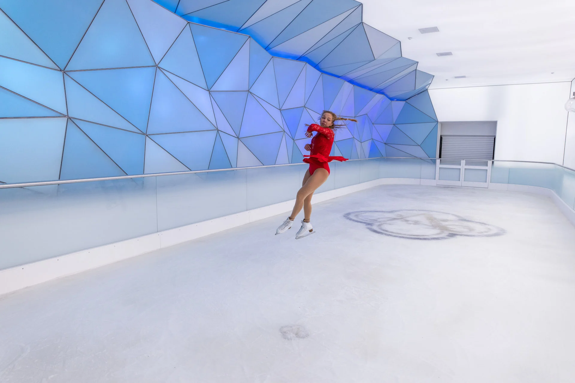 Así es la exclusiva pista de patinaje sobre hielo en Miami: imágenes