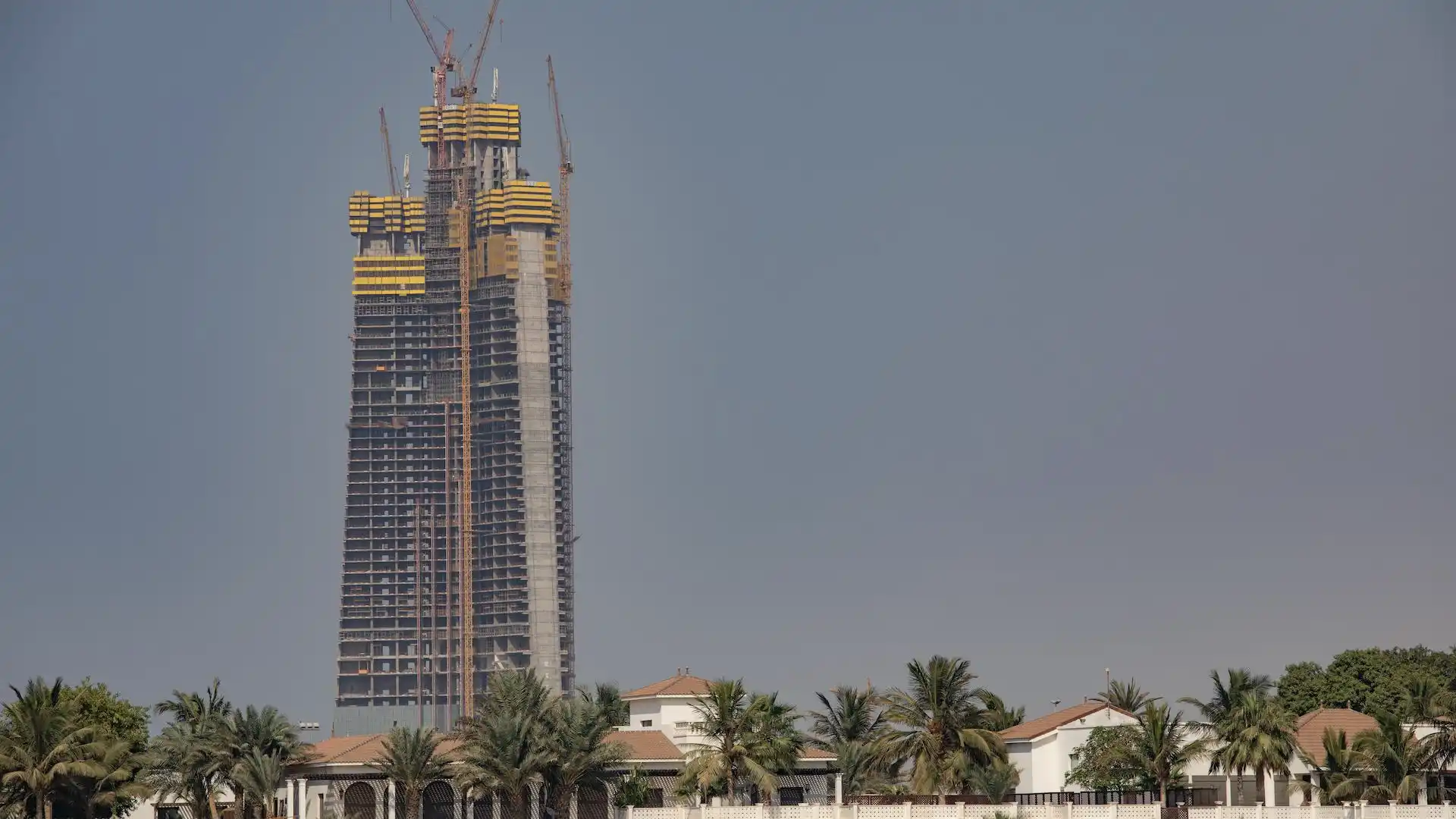 ¿Qué pasa con el rascacielos Jeddah Tower en Arabia Saudita?
