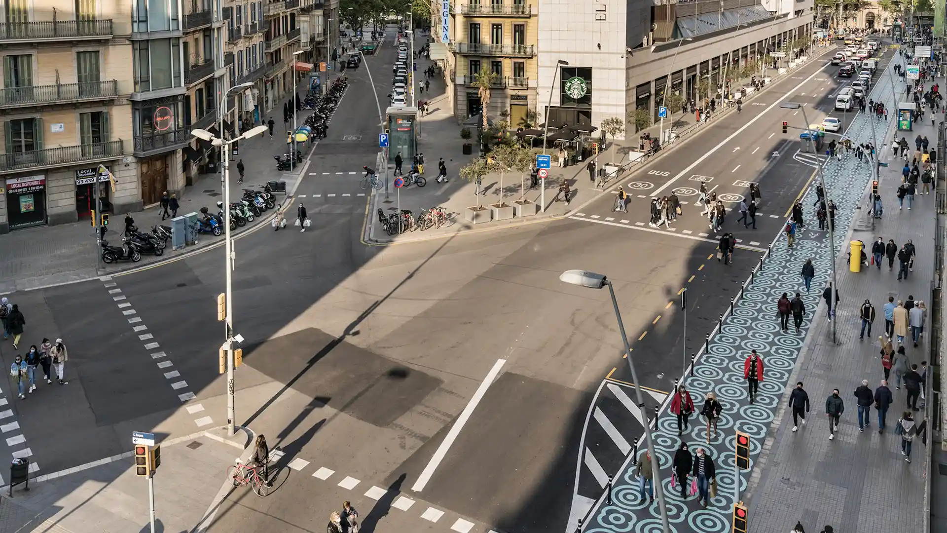 La nueva atracción en Barcelona son sus calles peatonales: imágenes
