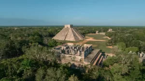 Qué lugares arqueológicos recorrer en la ruta del Tren Maya