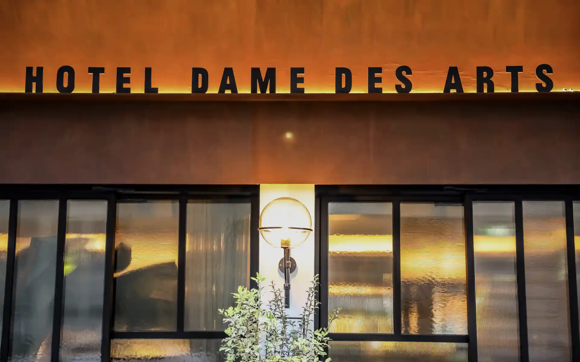 REVIEW Hotel Dame Des Arts París: lujo boutique en la capital de Francia