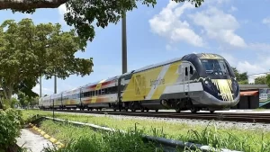 ¿A qué velocidad irá el nuevo tren de Miami a Orlando de Brightline?