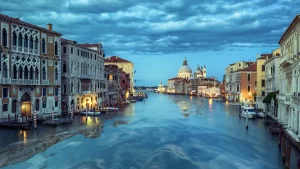 ¿Qué pasa con Venecia?: cambio climático y superpoblación de turistas
