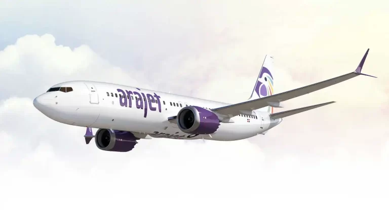 La aerolínea Arajet lanzó pasajes en oferta desde 7,37 dólares