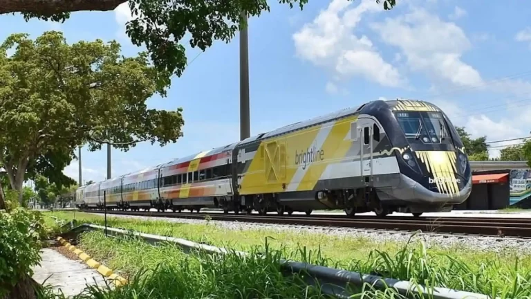 El tren Miami a Orlando tendrá estaciones en Tampa y Treasure Coast