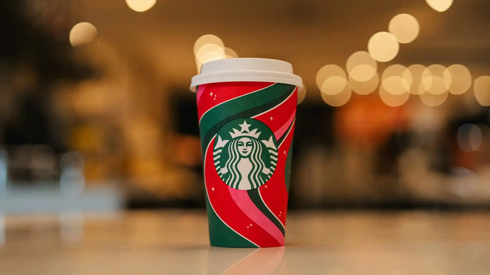Así son los nuevos vasos de Starbucks para las Fiestas de Navidad
